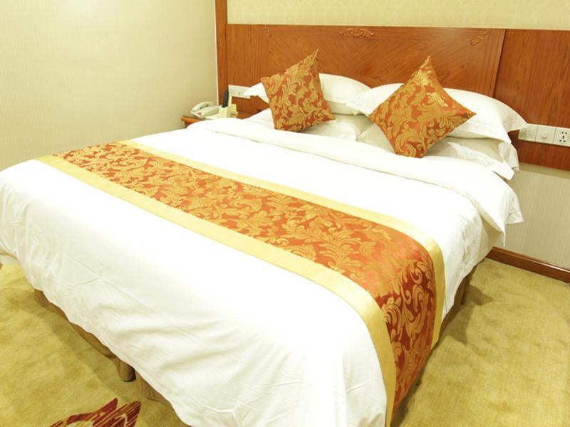 Vienna Classic Hotel Kongtong Avenue Pingliang Екстериор снимка