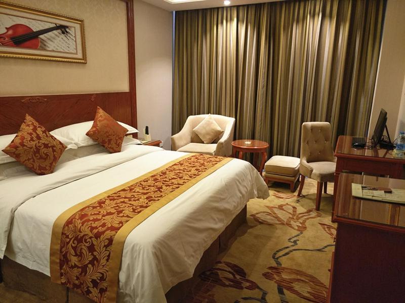 Vienna Classic Hotel Kongtong Avenue Pingliang Екстериор снимка